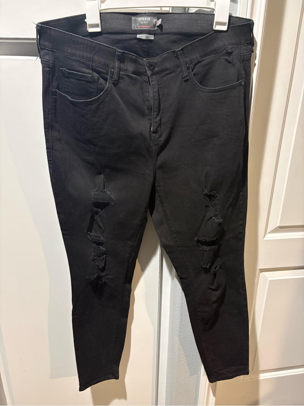 torrid Black Ripped Skinny Jeans - Women's